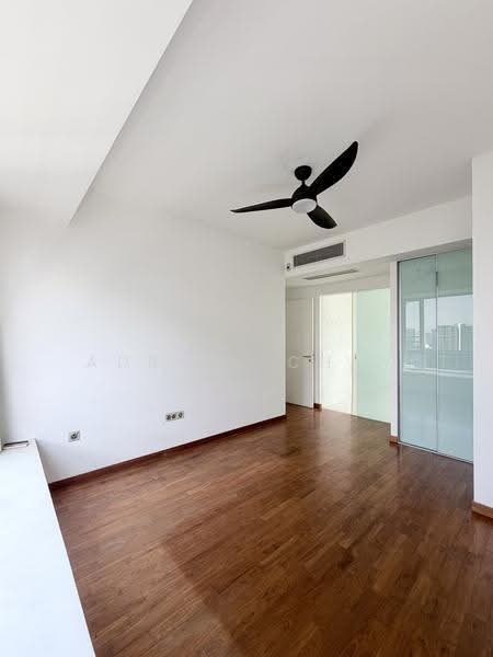 Cairnhill Residences, 31 Cairnhill Circle, Orchard / River Valley, 3 Bedrooms, 1,238 sqft, Apartment For Rent, by Adrian Chay, 21507667 - PropertyGuru.com.sg