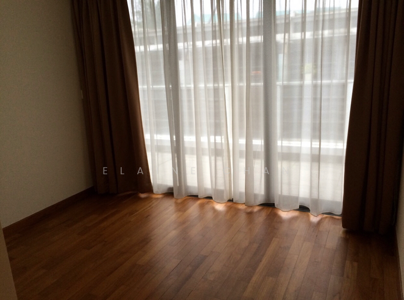 Bedroom 5 with balcony
