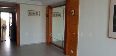For Rent - 359B Admiralty Drive