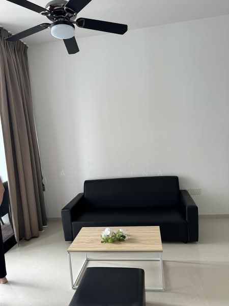 The Crest, 103 Prince Charles Crescent, 2 Bedrooms, 883 sqft, Condominium For Rent, by Chiang Angelina, 21514942 - PropertyGuru.com.sg