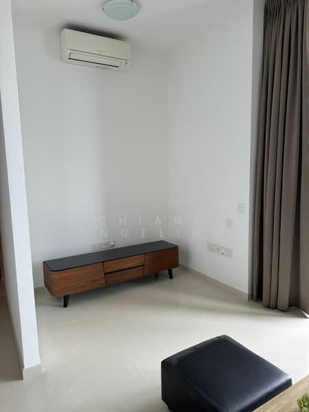 The Crest, 103 Prince Charles Crescent, 2 Bedrooms, 883 sqft, Condominium For Rent, by Chiang Angelina, 21514942 - PropertyGuru.com.sg