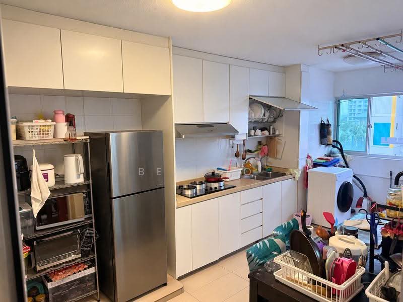 162 Woodlands Street 13, 162 Woodlands Street 13, Admiralty / Woodlands, 3 Bedrooms, 1,313 sqft, HDB Flat For Rent, by Ben Yeo, 21516820 - Kitchen - PropertyGuru.com.sg