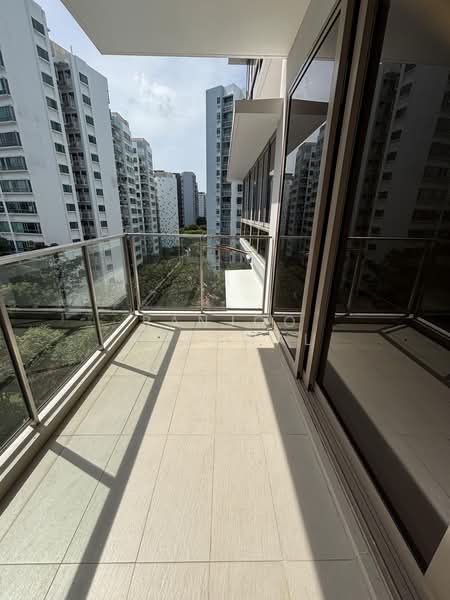 Waterfront Gold, 750 Bedok Reservoir Road, 3 Bedrooms, 1,228 sqft, Condominium For Rent, by Ranjoo Agrawal, 21522314 - PropertyGuru.com.sg