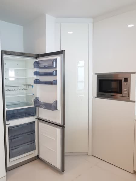 76 Shenton, 76 Shenton Way, 1 Bedroom, 624 sqft, Apartment For Rent, by Bonnie Yeoh, 21522623 - PropertyGuru.com.sg