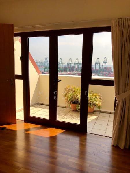 Ventana, 95 Pasir Panjang Hill, Buona Vista / West Coast / Clementi New Town, 3 Bedrooms, 2,185 sqft, Apartment For Rent, by Michele Cabasug, 21523236 - Balcony - PropertyGuru.com.sg