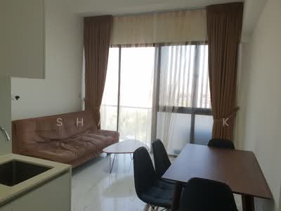 For Rent - Pavilion Square