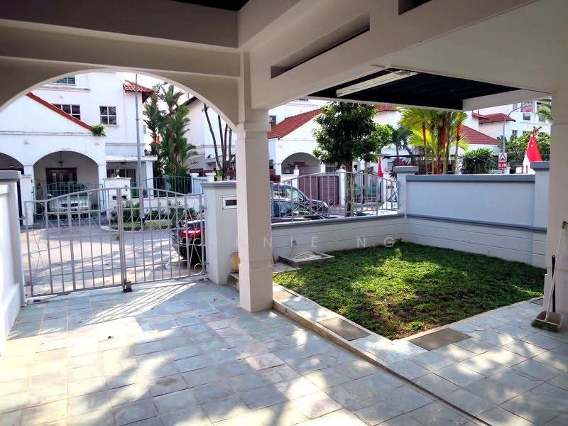 Westwood Walk, Westwood Walk, Boon Lay / Jurong / Tuas, 5 Bedrooms, 2,500 sqft, Semi-Detached House For Rent, by Johnnie Ng, 21524224 - Covered Car Porch - PropertyGuru.com.sg