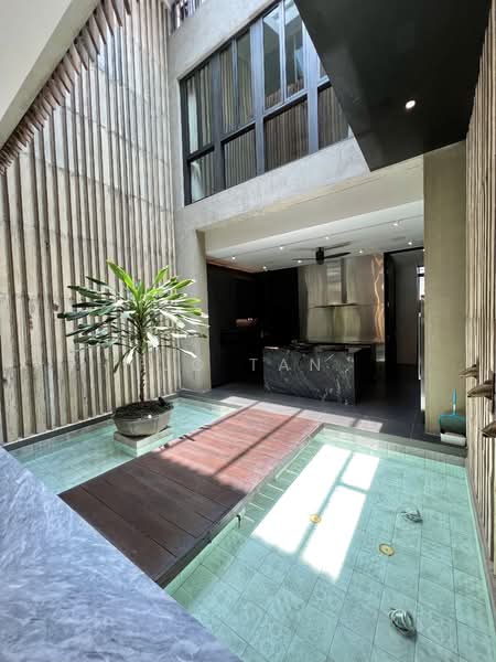 For Rent - CONSERVATION GEM: BLAIR ROAD SHOPHOUSE RENOVATED WITH ROOFTOP TERRACE