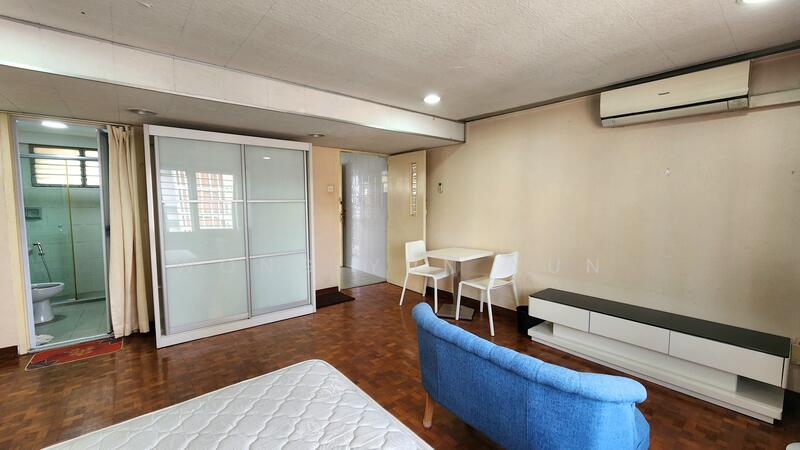 For Rent - People's Park Complex