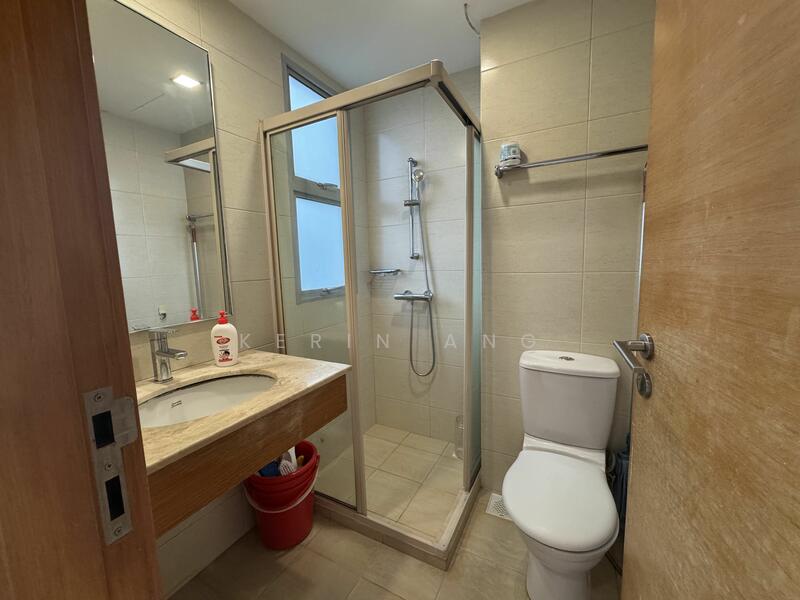 The Lakeshore, 33 Jurong West Street 41, Boon Lay / Jurong / Tuas, 2 Bedrooms, 936 sqft, Condominium For Rent, by Kerin Ang, 21529176 - PropertyGuru.com.sg