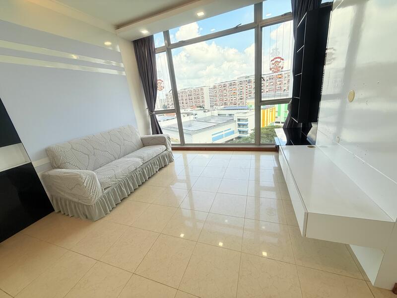 The Lakeshore, 33 Jurong West Street 41, Boon Lay / Jurong / Tuas, 2 Bedrooms, 936 sqft, Condominium For Rent, by Kerin Ang, 21529176 - PropertyGuru.com.sg
