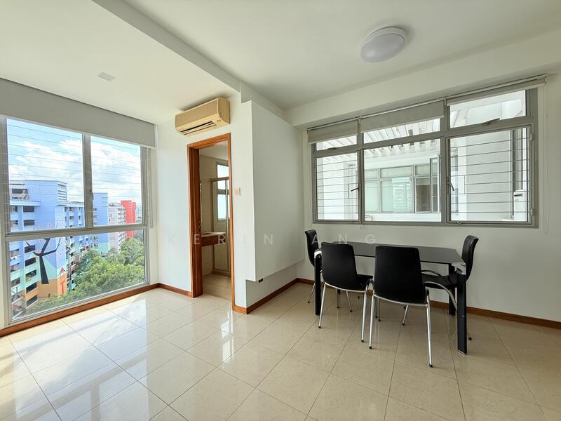 The Lakeshore, 33 Jurong West Street 41, Boon Lay / Jurong / Tuas, 2 Bedrooms, 936 sqft, Condominium For Rent, by Kerin Ang, 21529176 - PropertyGuru.com.sg