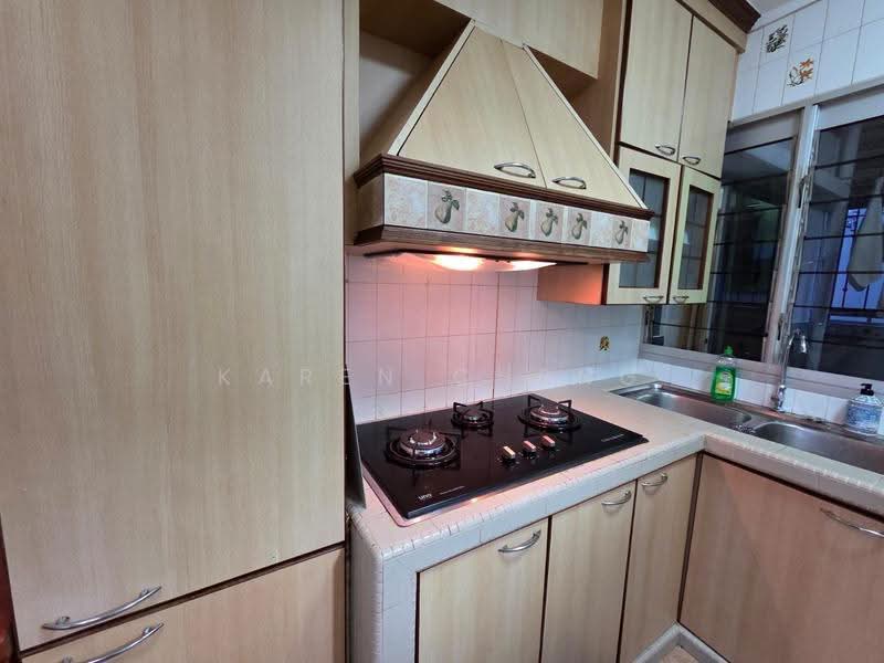 135 Cashew Road, 135 Cashew Road, Dairy Farm / Bukit Panjang / Choa Chu Kang, 3 Bedrooms, 1,614 sqft, HDB Flat For Rent, by Karen Cheng, 21531950 - Kitchen - PropertyGuru.com.sg