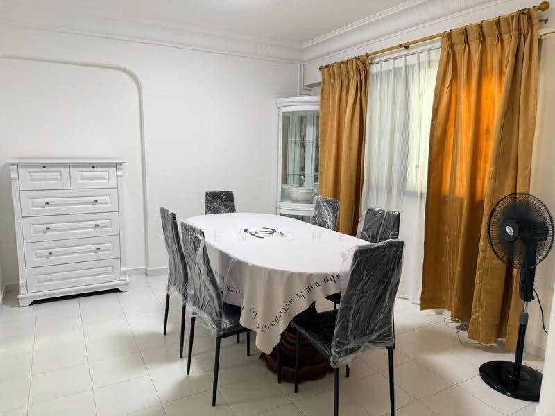 135 Cashew Road, 135 Cashew Road, Dairy Farm / Bukit Panjang / Choa Chu Kang, 3 Bedrooms, 1,614 sqft, HDB Flat For Rent, by Karen Cheng, 21531950 - Dining Room - PropertyGuru.com.sg