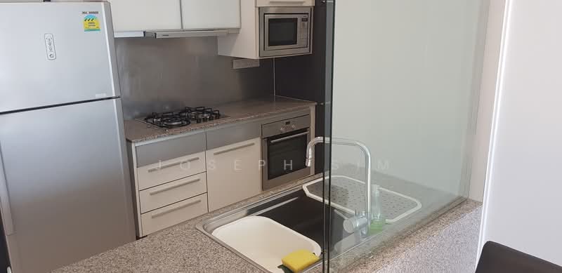 Rivergate, 99 Robertson Quay, 2 Bedrooms, 1,044 sqft, Apartment For Rent, by Joe Sim, 21532685 - Kitchen - PropertyGuru.com.sg