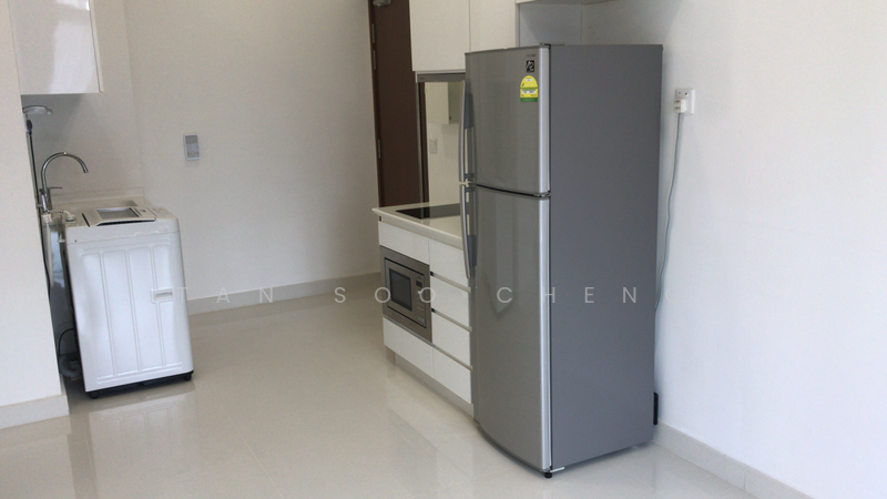 Washer, fridge, oven provided