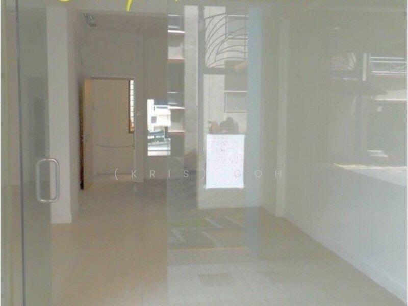 107 Jalan Bukit Merah, 107 Jalan Bukit Merah, Alexandra / Commonwealth, 1,200 sqft, Shop / Shophouse For Sale, by Kris Goh, 21541610 - CommercialGuru.com.sg