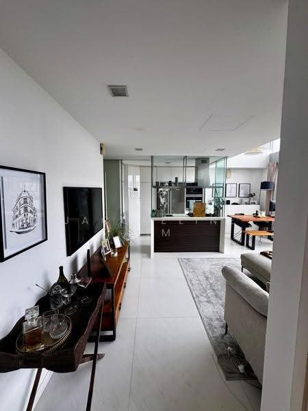 Cyan, 6 Keng Chin Road, Tanglin / Holland / Bukit Timah, 2 Bedrooms, 1,292 sqft, Condominium For Rent, by Jacqueline Lim, 21544590 - Living Room - PropertyGuru.com.sg