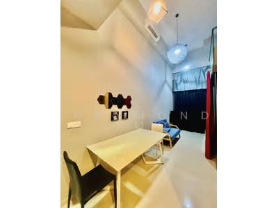 For Rent - Floraville