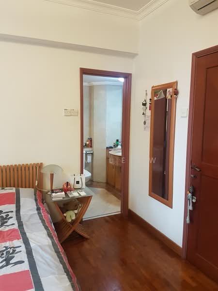 Emerald Garden, 33 Club Street, 3 Bedrooms, 1,054 sqft, Condominium For Rent, by Tom Leow, 21550350 - PropertyGuru.com.sg