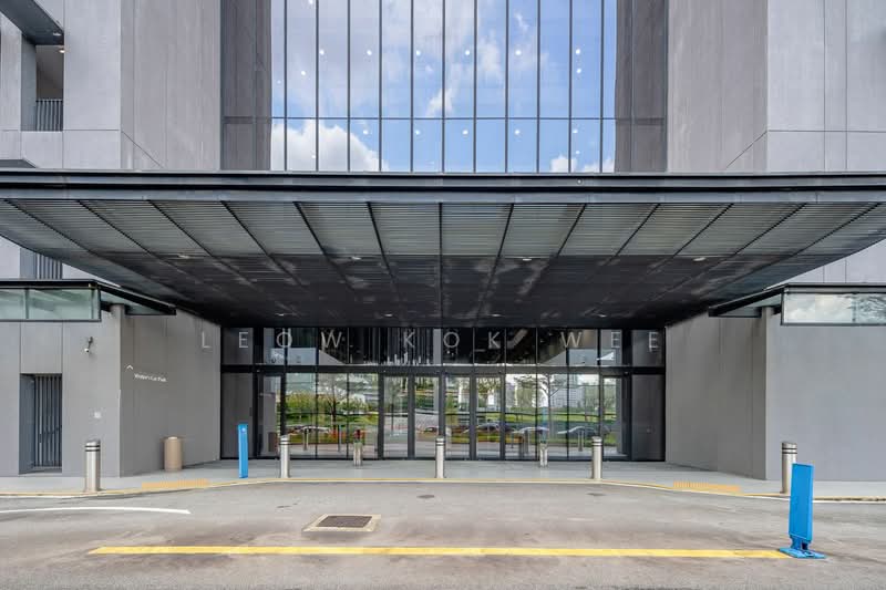 Near mrt 1st showroom / display demo room near 2 mrt station, , 6,000 sqft, Office For Rent, by Leow Kok Wee, 21555791 - CommercialGuru.com.sg