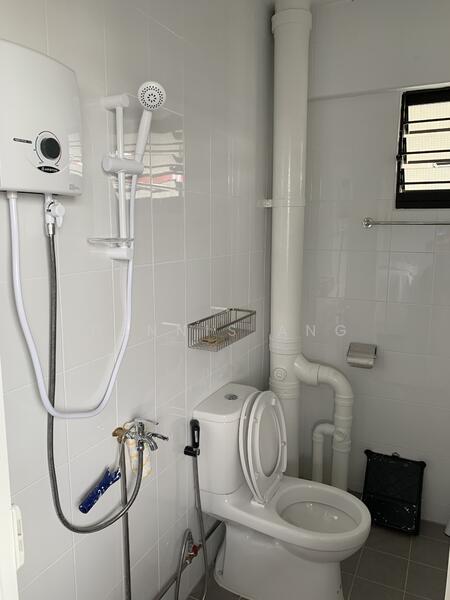 Brand New Toilet with Heater!!