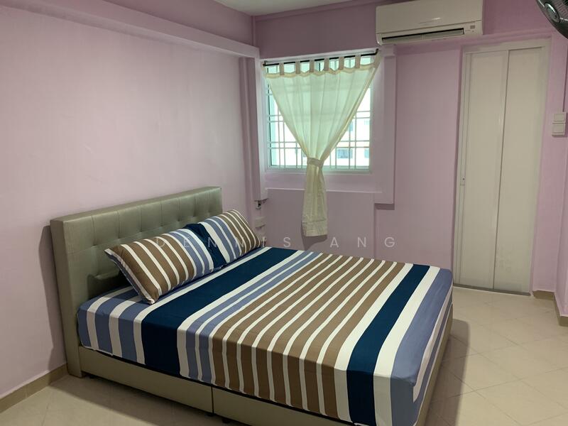 Queen Size Bed with Mitsubishi  Inverter Air-Con!! ( Master Bedroom )