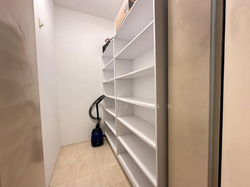 Angullia Park Residences @ Orchard, Tanglin / Holland / Bukit Timah, 3 Bedrooms, 1,000 sqft, Condominium For Rent, by Jenice Tan, 21562887 - Store Room - PropertyGuru.com.sg