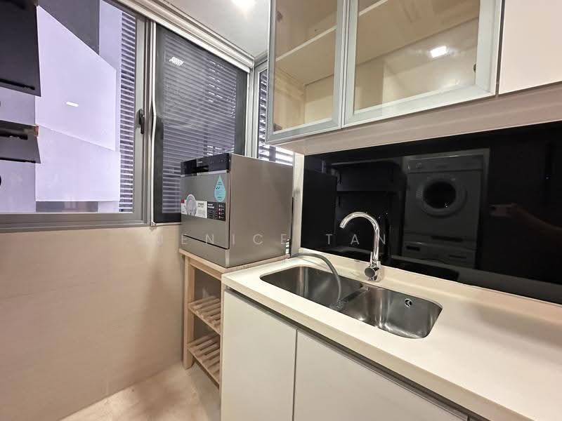 Angullia Park Residences @ Orchard, Tanglin / Holland / Bukit Timah, 3 Bedrooms, 1,000 sqft, Condominium For Rent, by Jenice Tan, 21562887 - Kitchen - PropertyGuru.com.sg