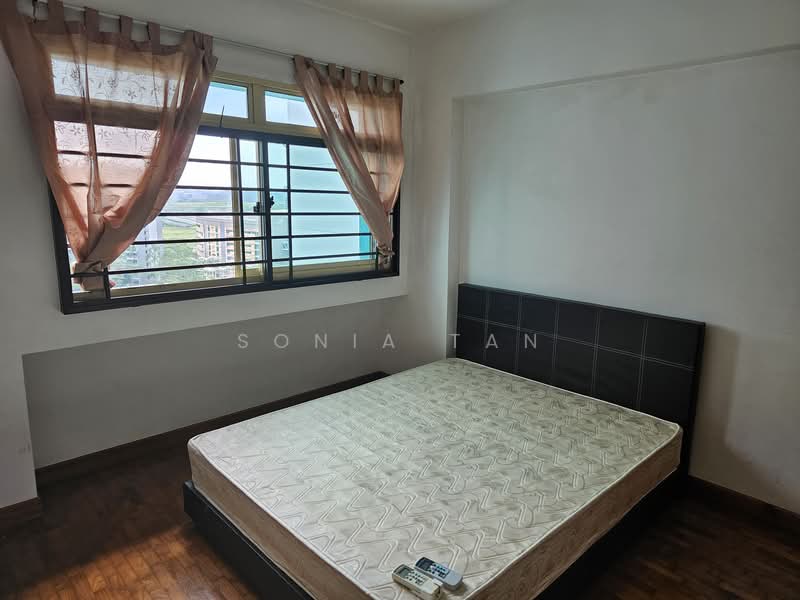 132 Edgedale Plains, 132 Edgedale Plains, 3 Bedrooms, 1,184 sqft, HDB Flat For Rent, by Sonia Tan, 21567722 - PropertyGuru.com.sg