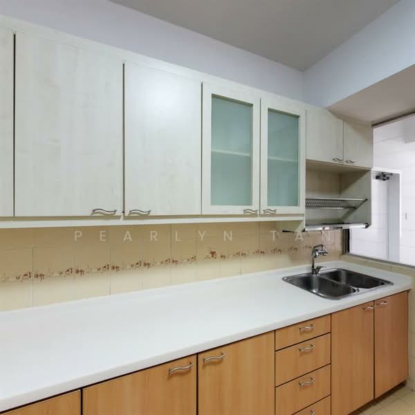 Clementi Park, 137 Sunset Way, 3 Bedrooms, 1,960 sqft, Condominium For Rent, by Pearlyn Tan, 21567870 - PropertyGuru.com.sg