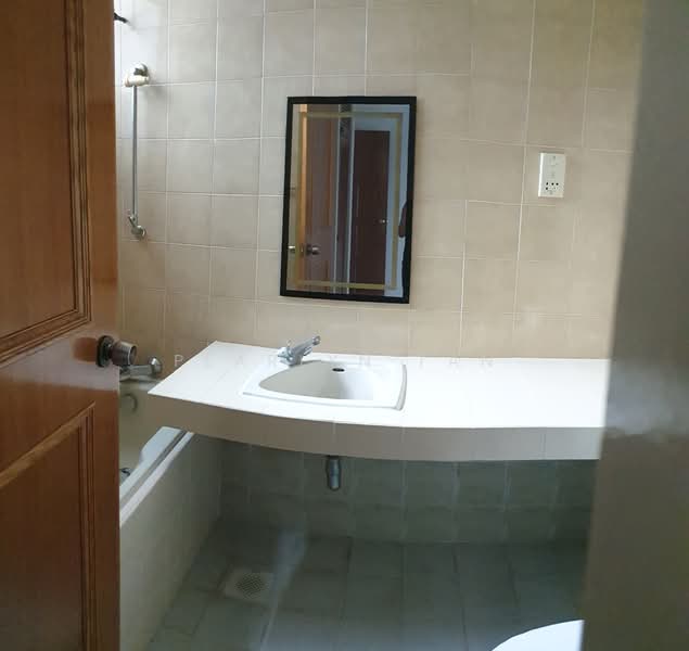Clementi Park, 137 Sunset Way, 3 Bedrooms, 1,960 sqft, Condominium For Rent, by Pearlyn Tan, 21567870 - PropertyGuru.com.sg