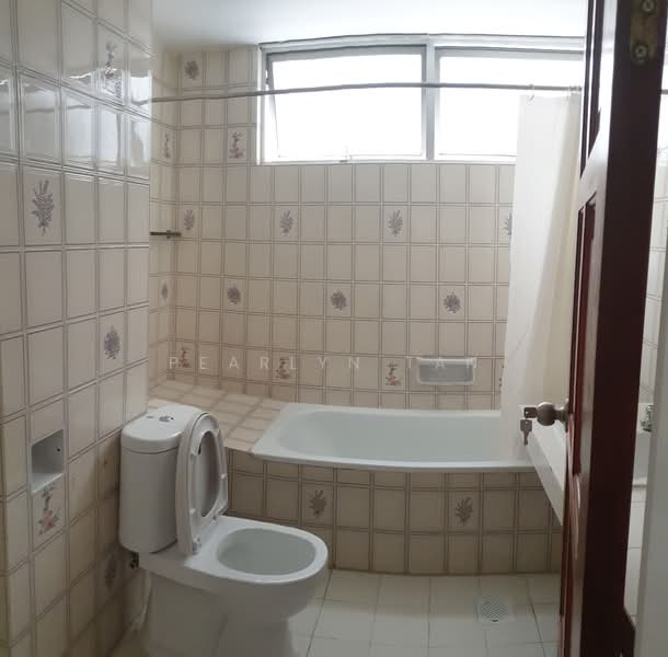 Clementi Park, 137 Sunset Way, 3 Bedrooms, 1,960 sqft, Condominium For Rent, by Pearlyn Tan, 21567870 - PropertyGuru.com.sg