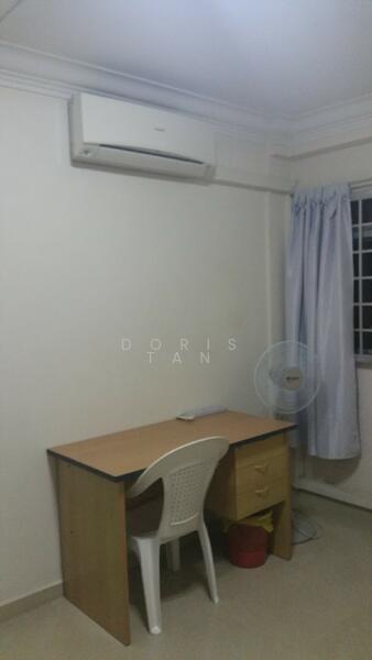 Aircon + studying table