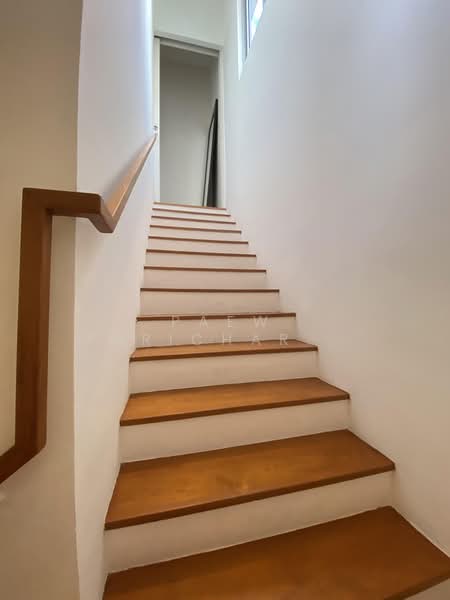 RV Suites, 396 River Valley Road, 2 Bedrooms, 1,066 sqft, Apartment For Rent, by Paew Parichart Vongvitavat, 21575170 - PropertyGuru.com.sg