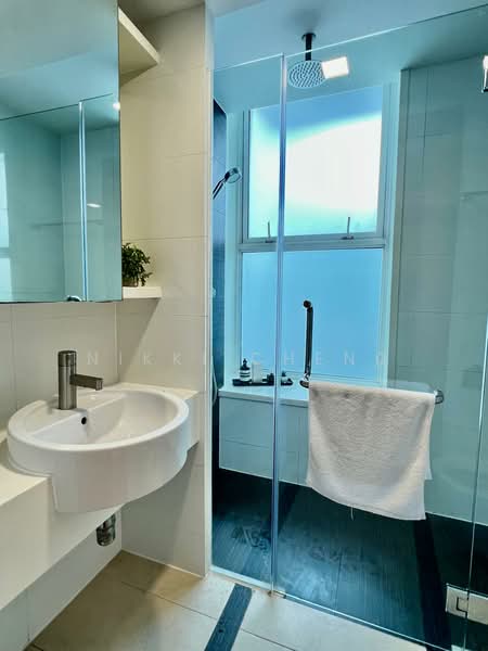 Parc Emily, 11 Mount Emily Road, Orchard / River Valley, 2 Bedrooms, 1,011 sqft, Condominium For Rent, by Nikki Cheng, 21579951 - PropertyGuru.com.sg