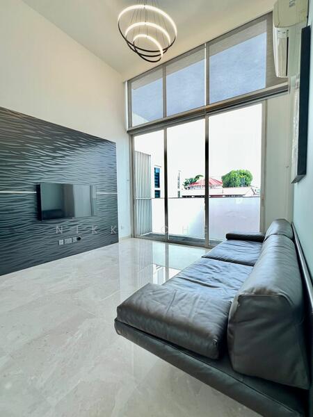 Parc Emily, 11 Mount Emily Road, Orchard / River Valley, 2 Bedrooms, 1,011 sqft, Condominium For Rent, by Nikki Cheng, 21579951 - PropertyGuru.com.sg