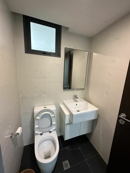 Symphony Suites, 3 Yishun Close, 2 Bedrooms, 689 sqft, Condominium For Rent, by Elphine Chia, 21586105 - PropertyGuru.com.sg