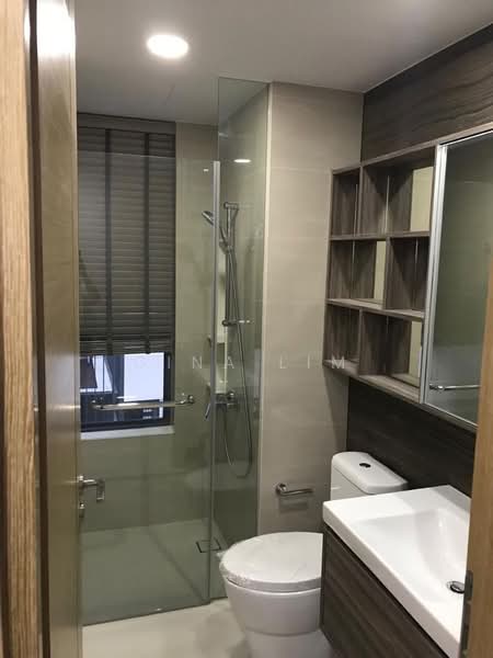 Coco Palms, Pasir Ris Grove, 3 Bedrooms, 915 sqft, Condominium For Rent, by Gina Lim, 21586423 - common bathroom - PropertyGuru.com.sg