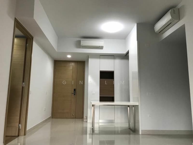 Coco Palms, Pasir Ris Grove, 3 Bedrooms, 915 sqft, Condominium For Rent, by Gina Lim, 21586423 - Living & dining space - PropertyGuru.com.sg