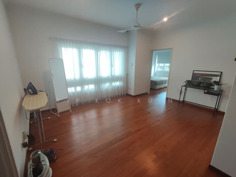 NICE BRIGHT SEMI DETACHED AT JLN KELAWAR, JALAN KELAWAR, 4 Bedrooms, 4,500 sqft, Semi-Detached House For Rent, by Yip Kok Kuin, 21588614 - family - PropertyGuru.com.sg