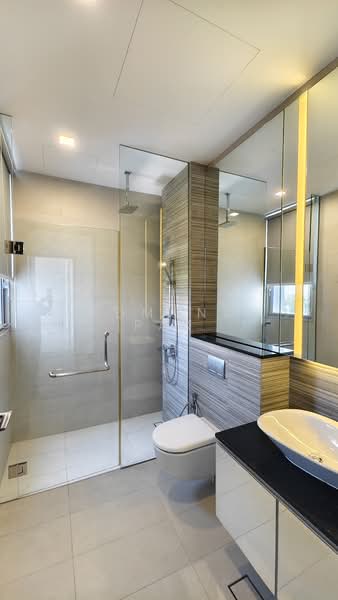 Kallang Riverside, 51 Kampong Bugis, 2 Bedrooms, 1,001 sqft, Condominium For Rent, by Edmond Pak, 21591029 - PropertyGuru.com.sg