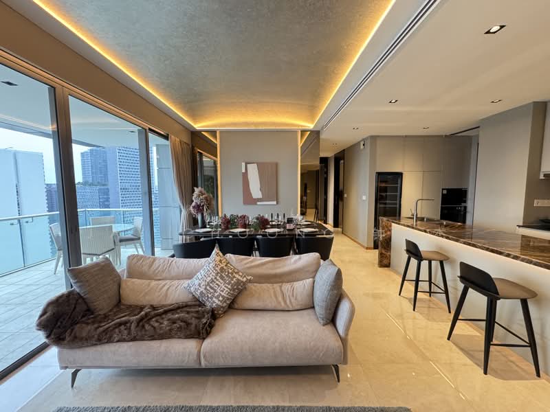 Concourse Skyline, 300 Beach Road, 4 Bedrooms, 2,142 sqft, Condominium For Sale, by Jay Choong 钟志杰, 21592397 - PropertyGuru.com.sg