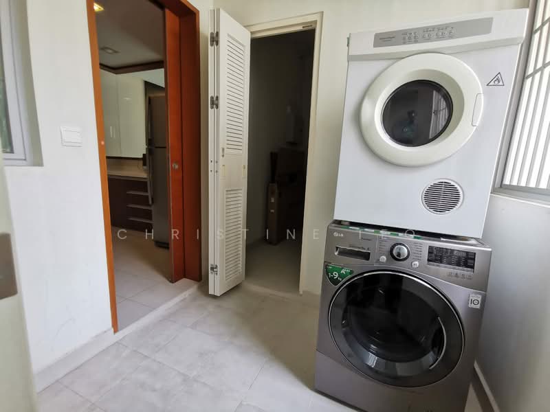 The Raintree, 85 Bukit Drive, 3 Bedrooms, 1,292 sqft, Condominium For Rent, by Christine Teo, 21593222 - PropertyGuru.com.sg