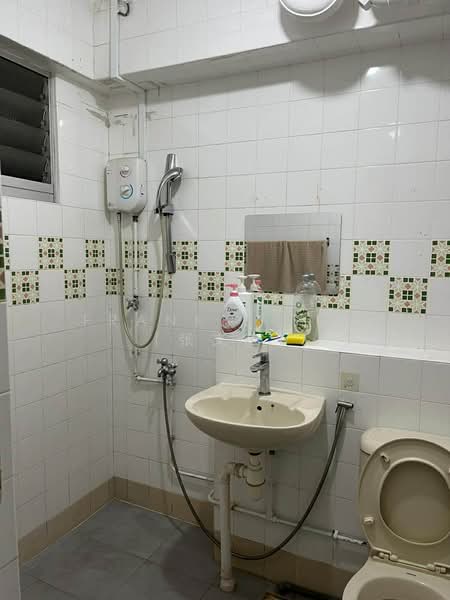 Rooms At Bukit Batok, 369 Bukit Batok Street 31, Room Rental, 150 sqft, HDB Flat For Rent, by Frankie Teo (张文仁), 21594822 - Blk 432 CCK - PropertyGuru.com.sg