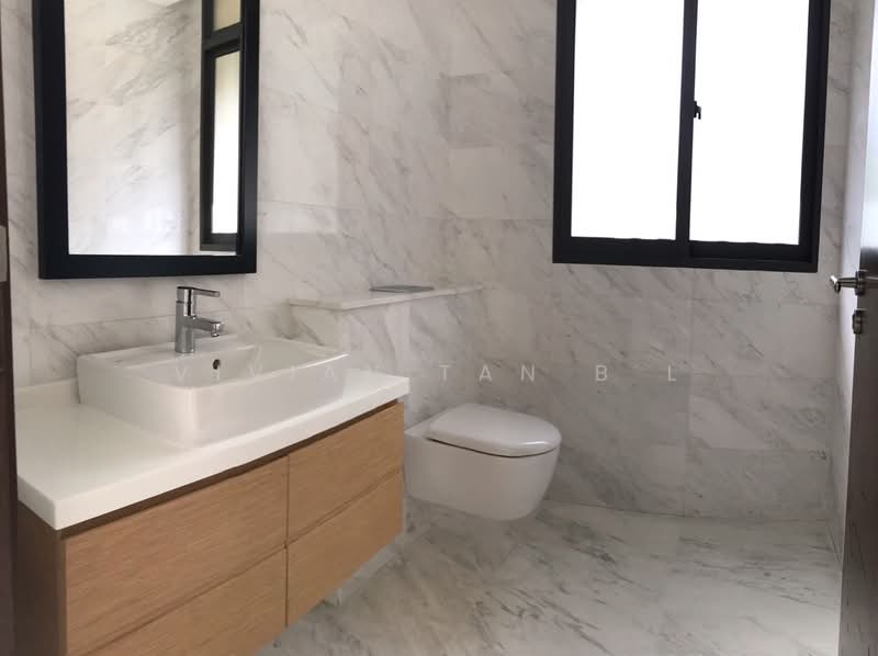 Shamrock Villas, Namly Place, 5 Bedrooms, 6,100 sqft, Detached House For Rent, by Vivian Tan B L, 21597965 - PropertyGuru.com.sg