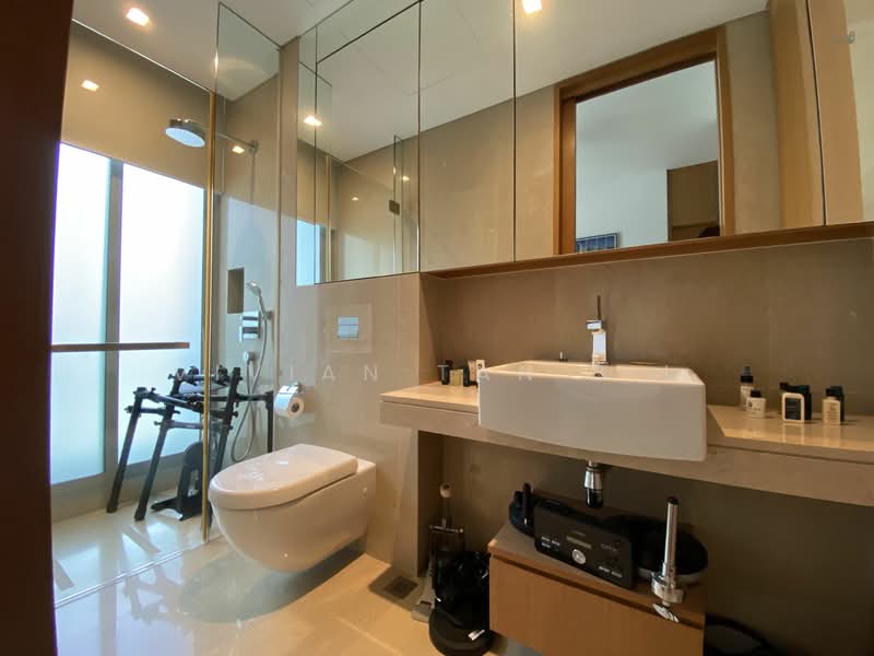 Shamrock Villas, Namly Place, 5 Bedrooms, 6,100 sqft, Detached House For Rent, by Vivian Tan B L, 21597965 - PropertyGuru.com.sg