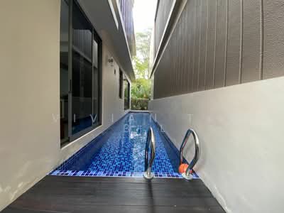 For Rent - Shamrock Villas