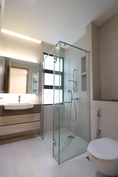 Contemporary Bungalow @ Botanic Garden vicinity, Tan kim cheng/ coronation road, 5 Bedrooms, 7,400 sqft, Bungalow House For Rent, by Candice Tan, 21601053 - PropertyGuru.com.sg