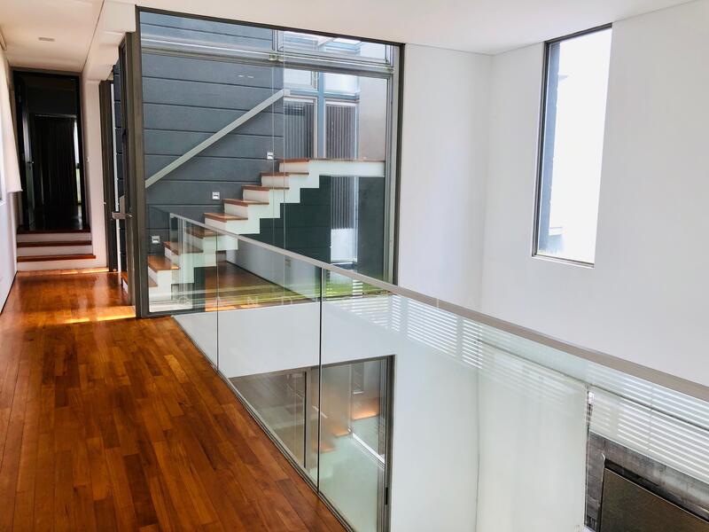 Contemporary Bungalow @ Botanic Garden vicinity, Tan kim cheng/ coronation road, 5 Bedrooms, 7,400 sqft, Bungalow House For Rent, by Candice Tan, 21601053 - PropertyGuru.com.sg